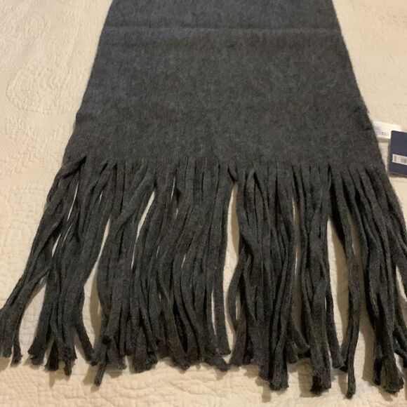 Lucky Brand tasseled scarf. NWT - Picture 5 of 8